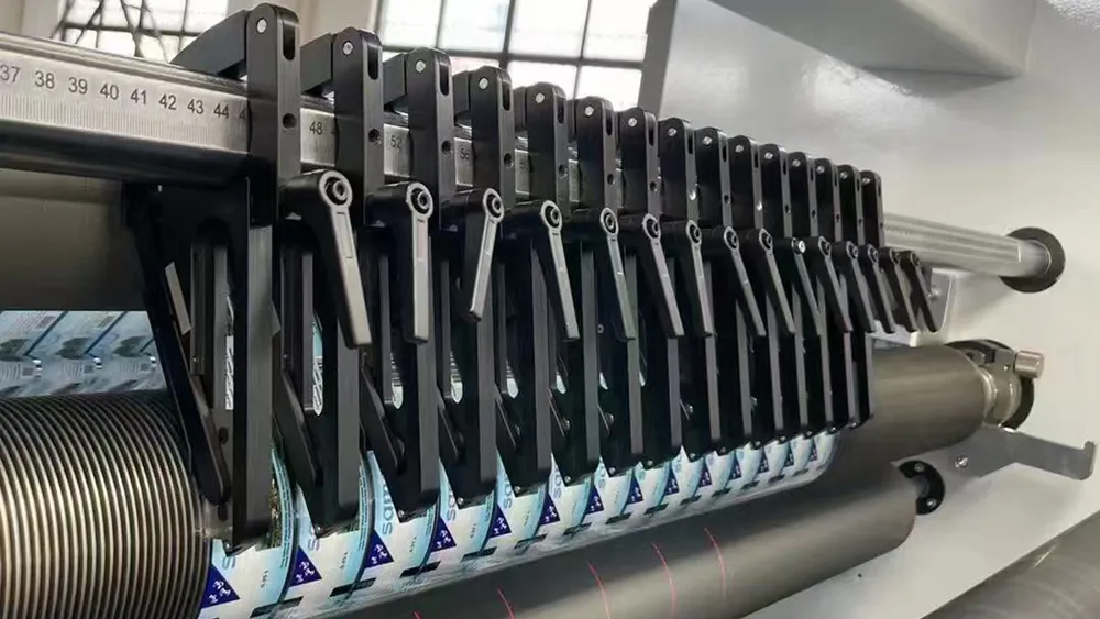 flat knift